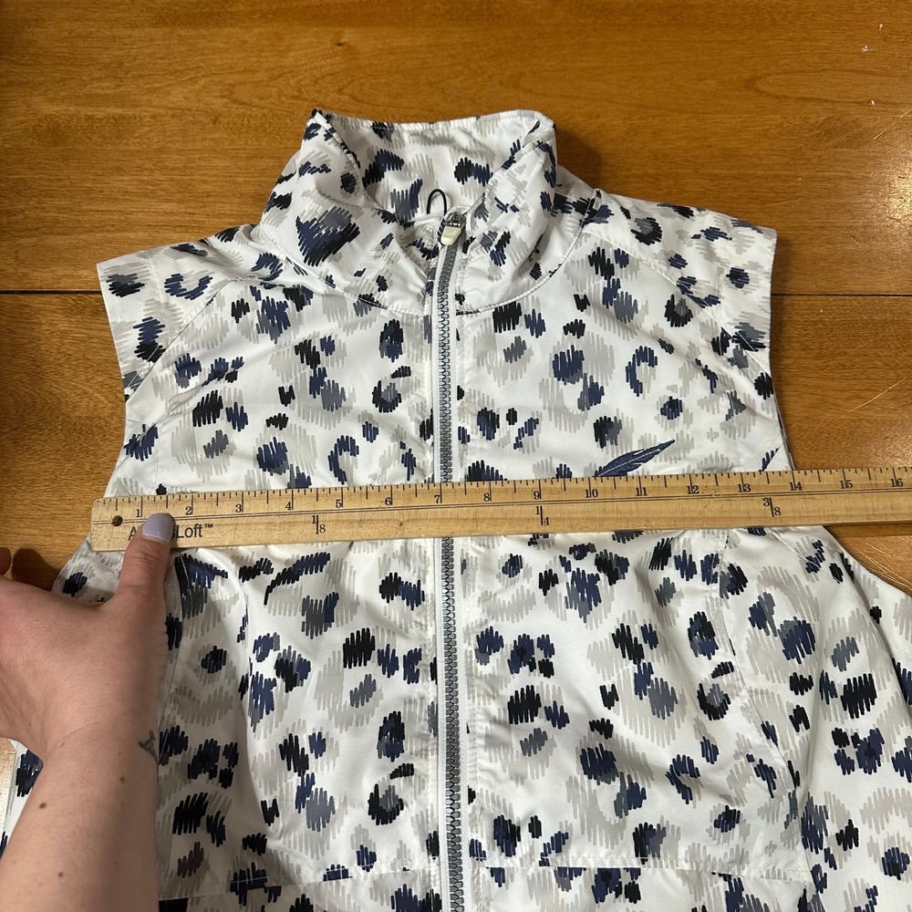 Zero Restriction Wanda Vest Womens M Silver Leopard Print Golf Full Zip Pockets - Picture 16 of 16